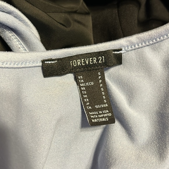 Blue Criss-Cross Crop TOP - Picture 5 of 5